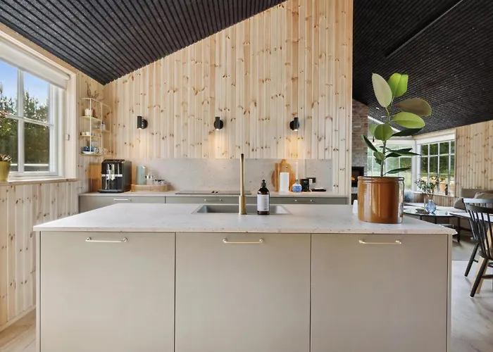 3 Bedroom Amazing In Casa de Férias Jerup